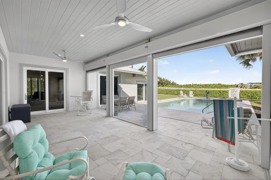 77 N Beach Road Jupiter Island FL 33455