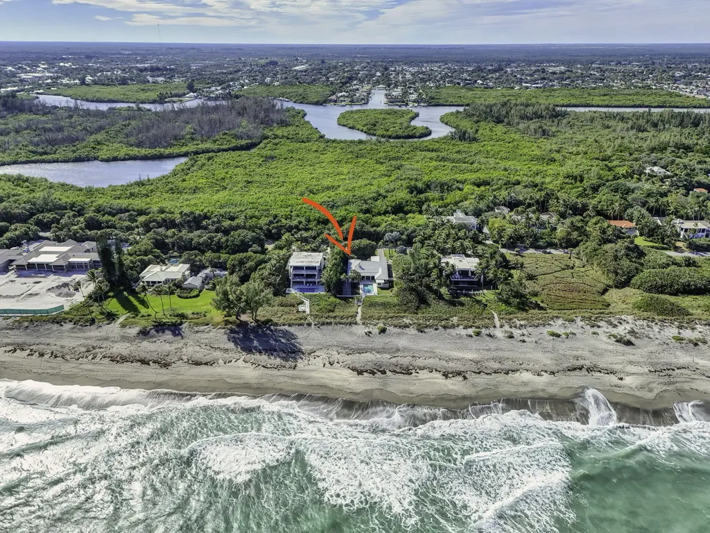 77 N Beach Road Jupiter Island FL 33455