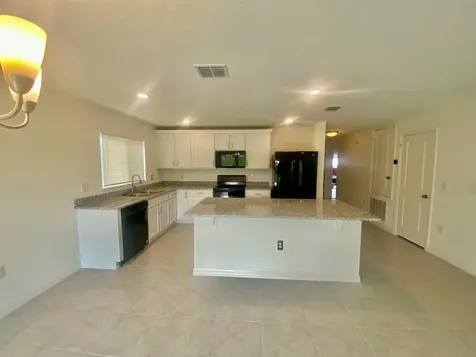 2460 Begonia Street Mascotte FL 34753