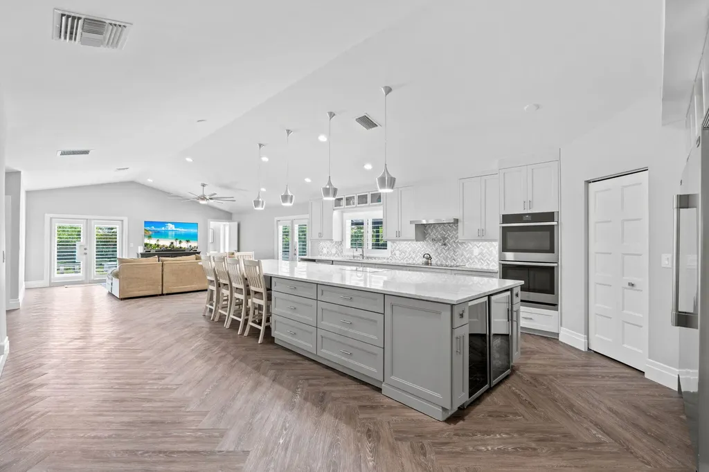 21059 Sweetwater Lane N Boca Raton FL 33428