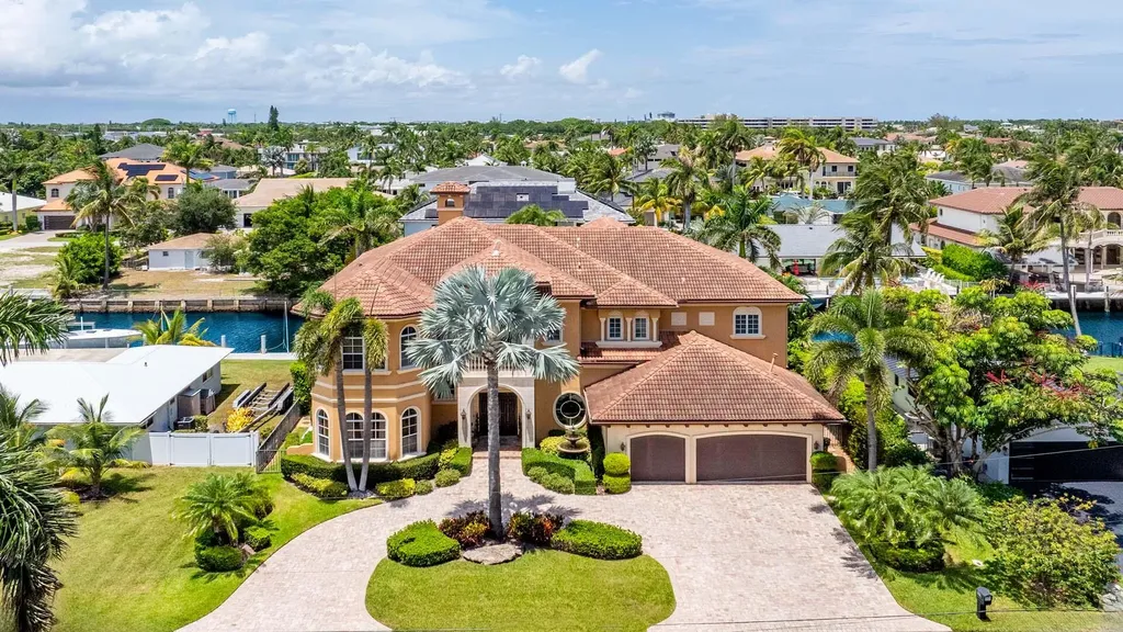 929 Banyan Drive Delray Beach FL 33483