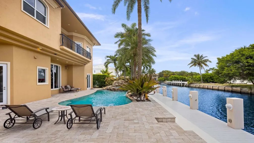 929 Banyan Drive Delray Beach FL 33483