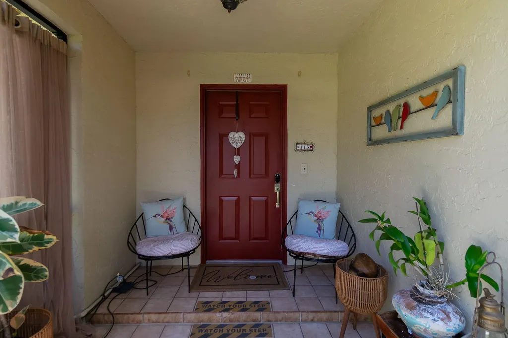 115 Ramblewood Circle Royal Palm Beach FL 33411