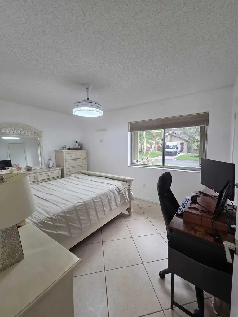 115 Ramblewood Circle Royal Palm Beach FL 33411