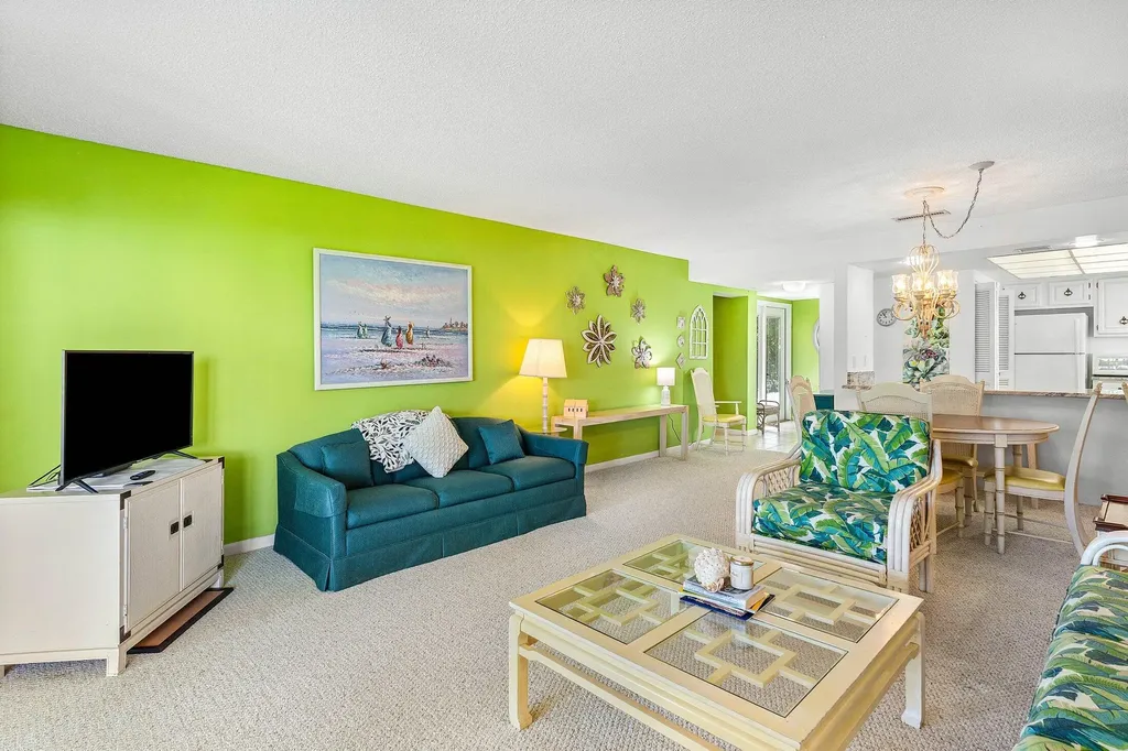 4085 Kittiwake Court Boynton Beach FL 33436