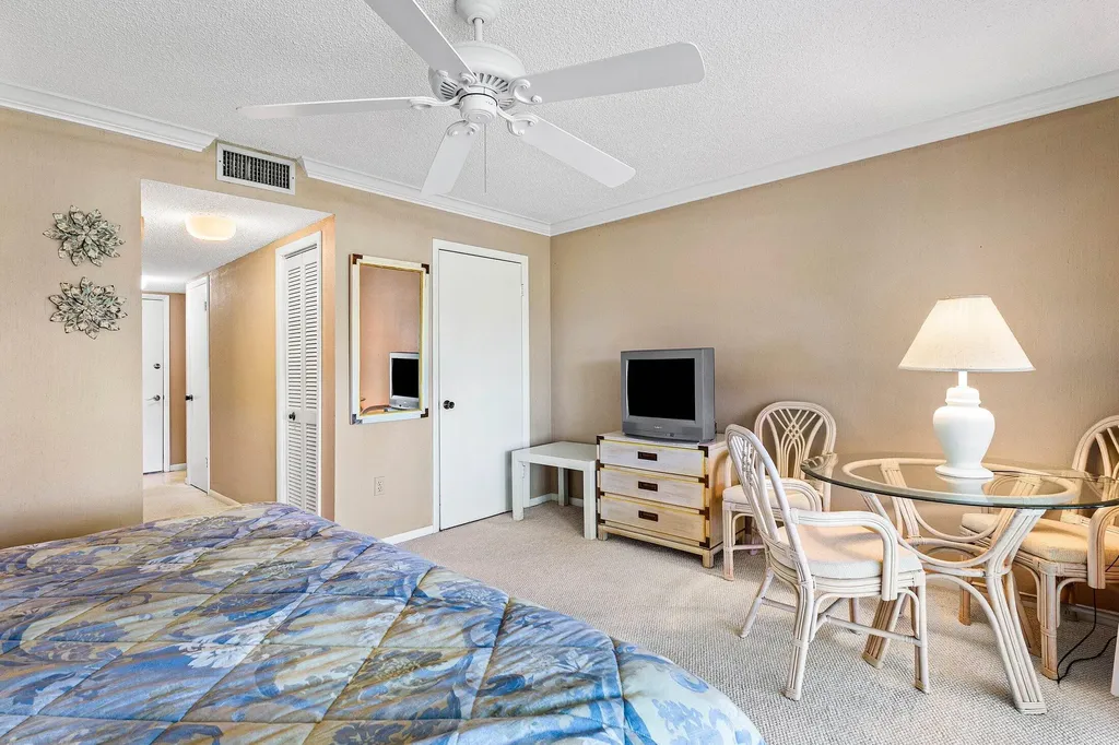 4085 Kittiwake Court Boynton Beach FL 33436