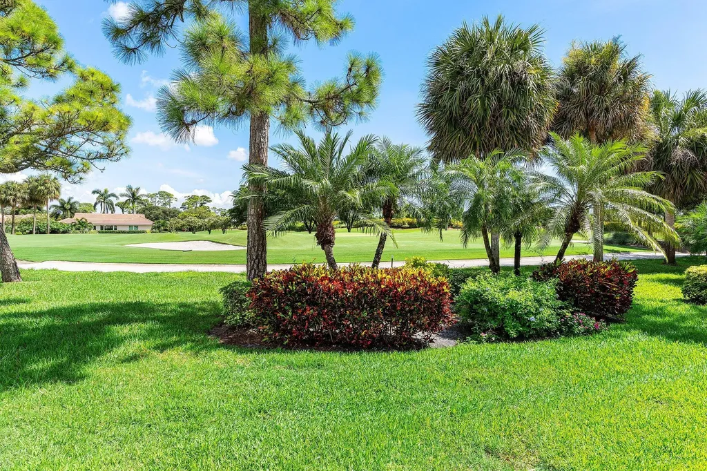 4085 Kittiwake Court Boynton Beach FL 33436