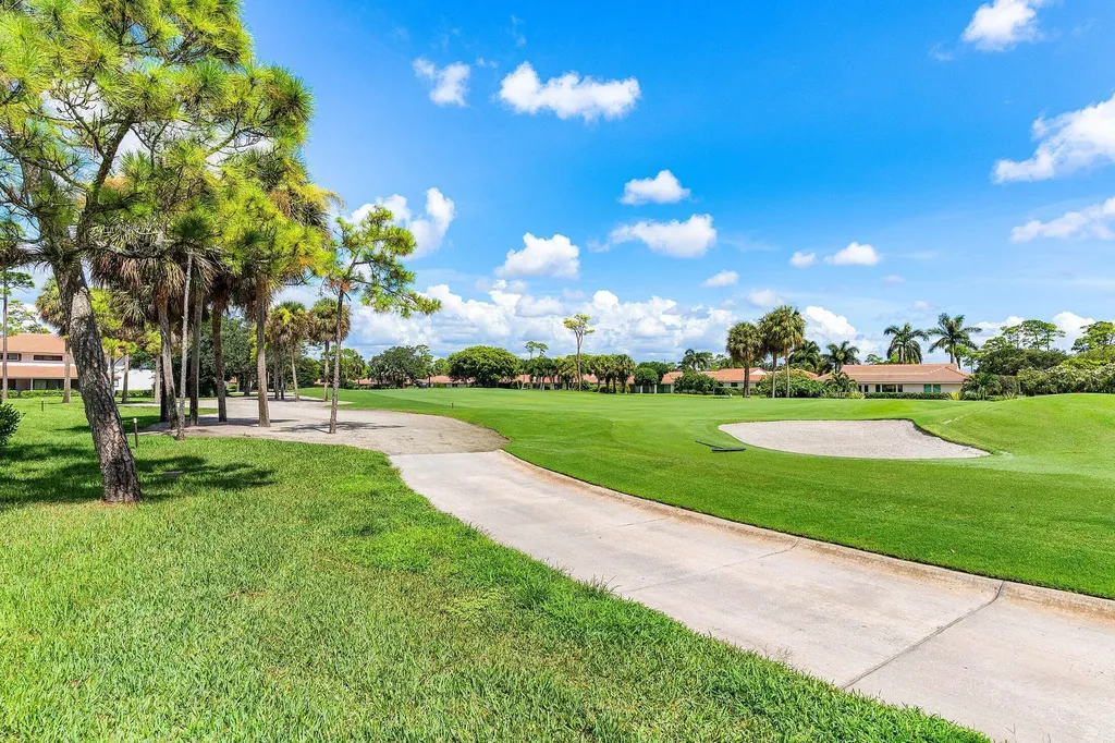 4085 Kittiwake Court Boynton Beach FL 33436