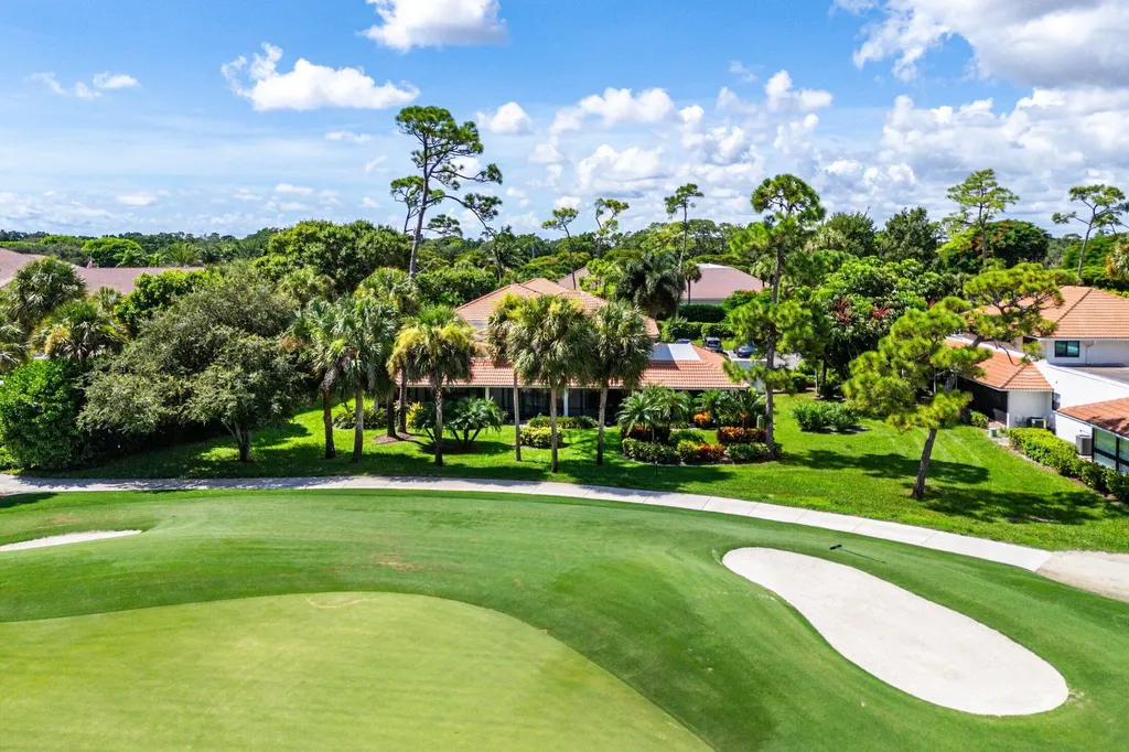 4085 Kittiwake Court Boynton Beach FL 33436