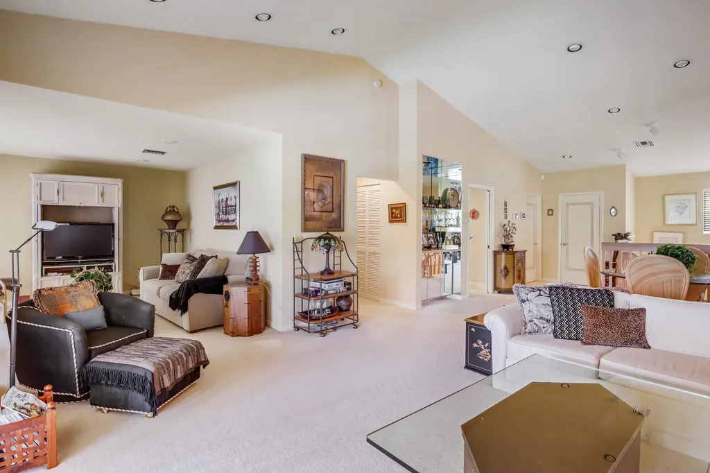 5314 Fountains Drive S Lake Worth FL 33467