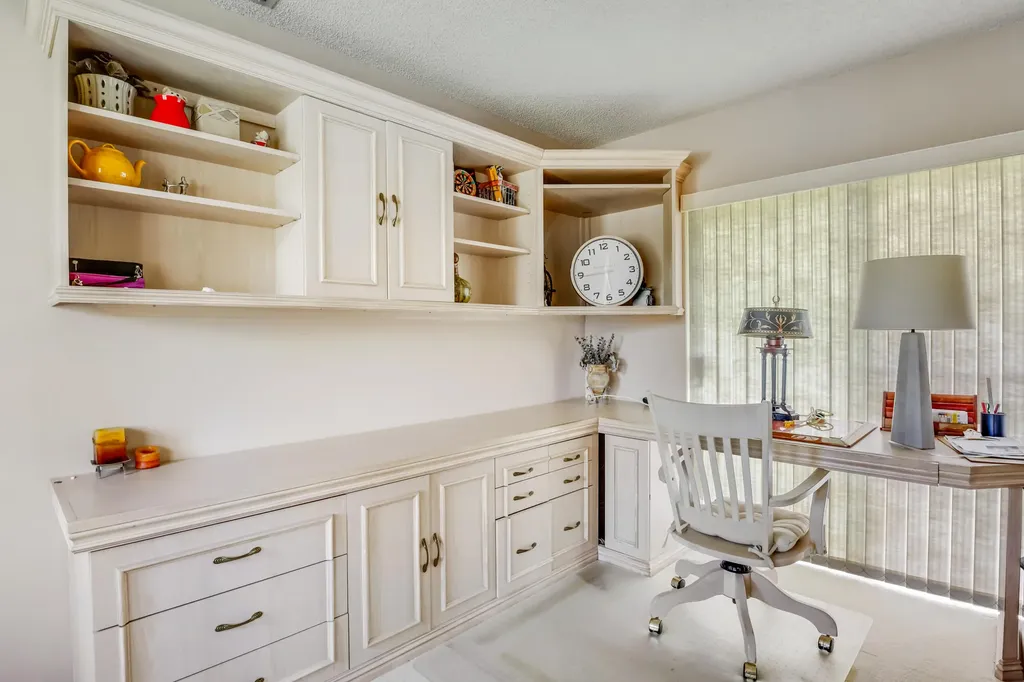 5314 Fountains Drive S Lake Worth FL 33467