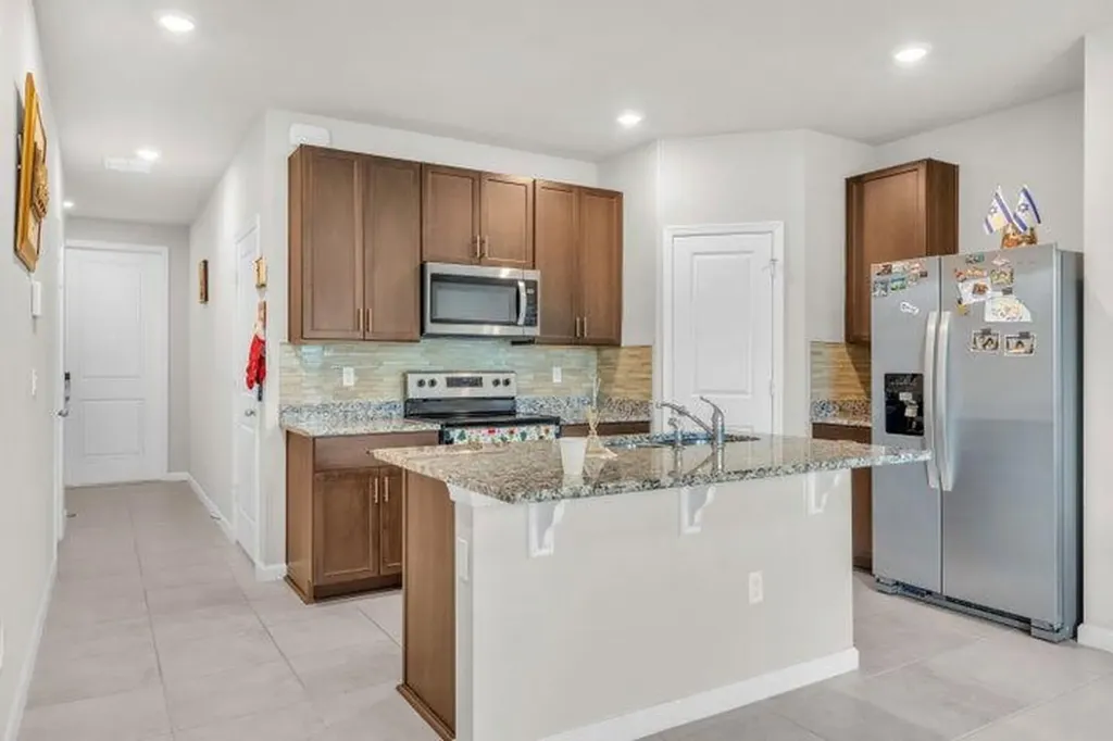 5688 Mentmore Drive Mangonia Park FL 33407