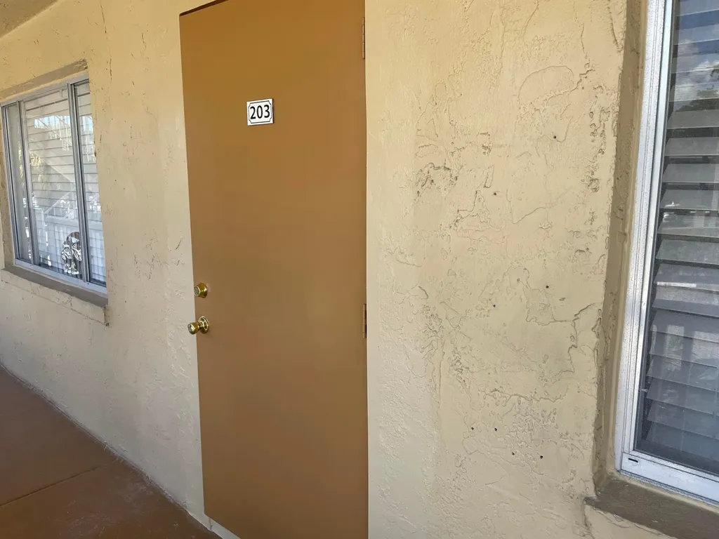 555 Purdy Lane Palm Springs FL 33461