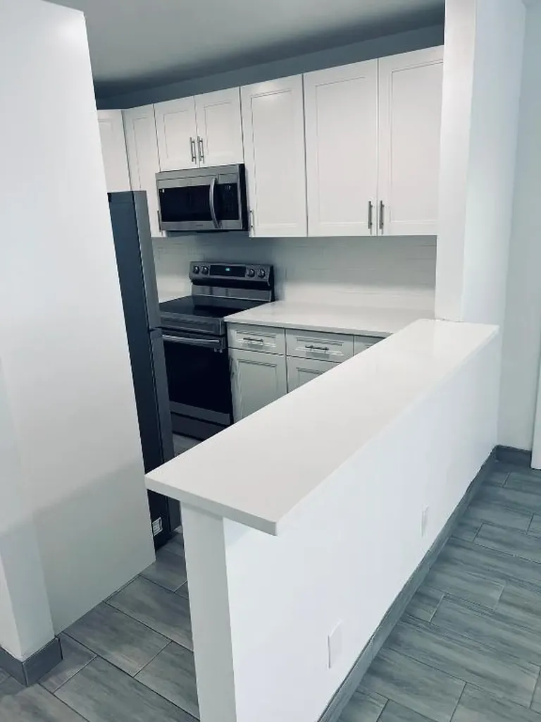930 N 14 Court Hollywood FL 33020