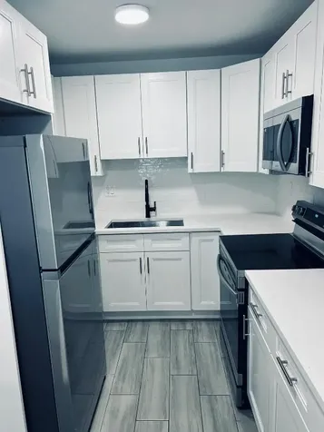 930 N 14 Court Hollywood FL 33020