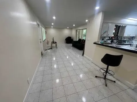 330 Long Island Avenue Fort Lauderdale FL 33312