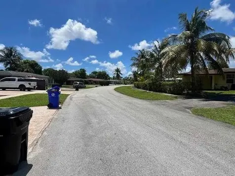 330 Long Island Avenue Fort Lauderdale FL 33312