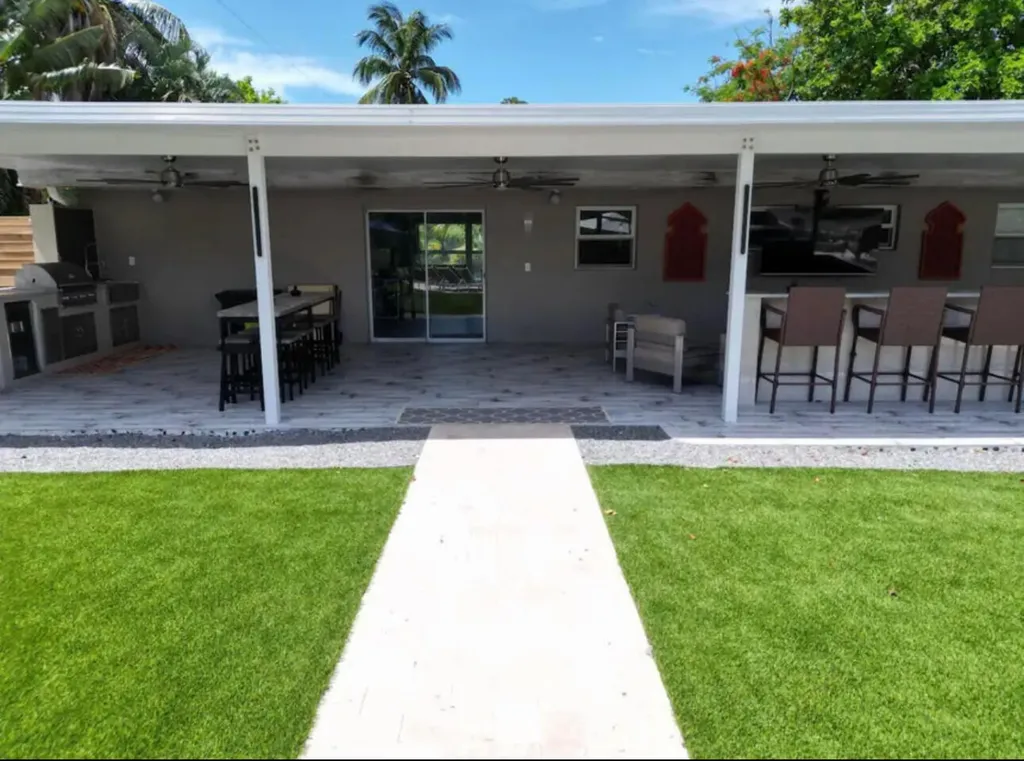 270 NW 36th Street Boca Raton FL 33431