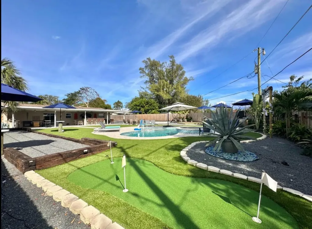270 NW 36th Street Boca Raton FL 33431