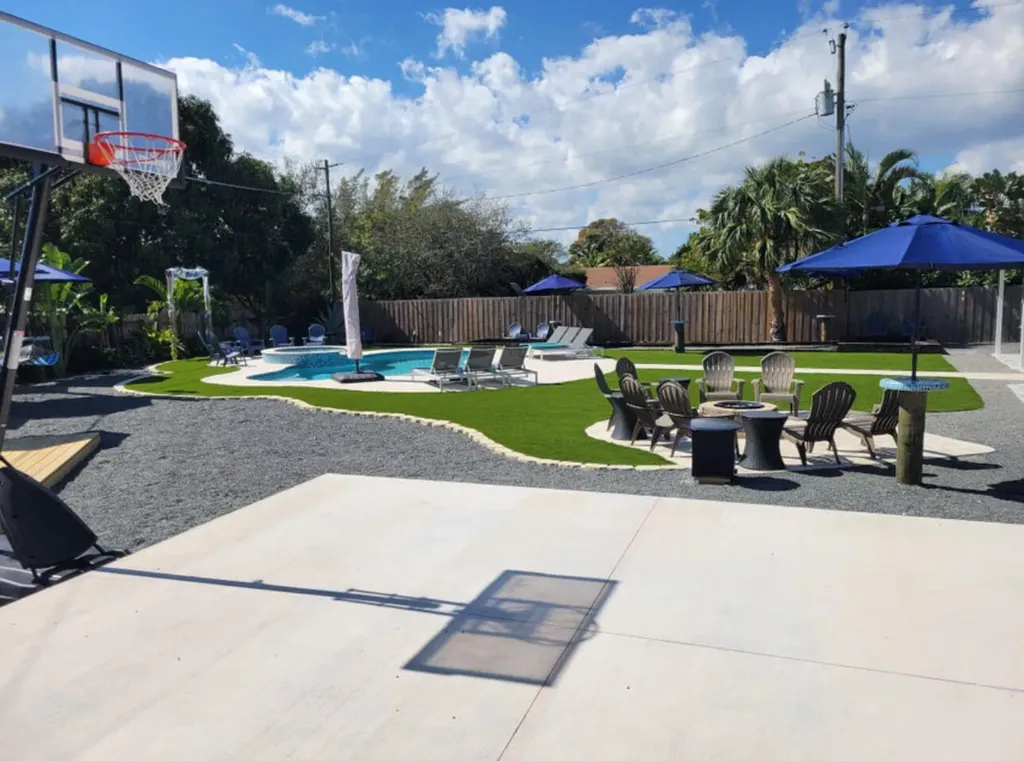 270 NW 36th Street Boca Raton FL 33431