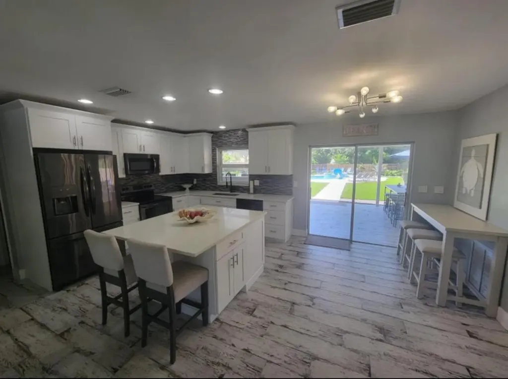 270 NW 36th Street Boca Raton FL 33431