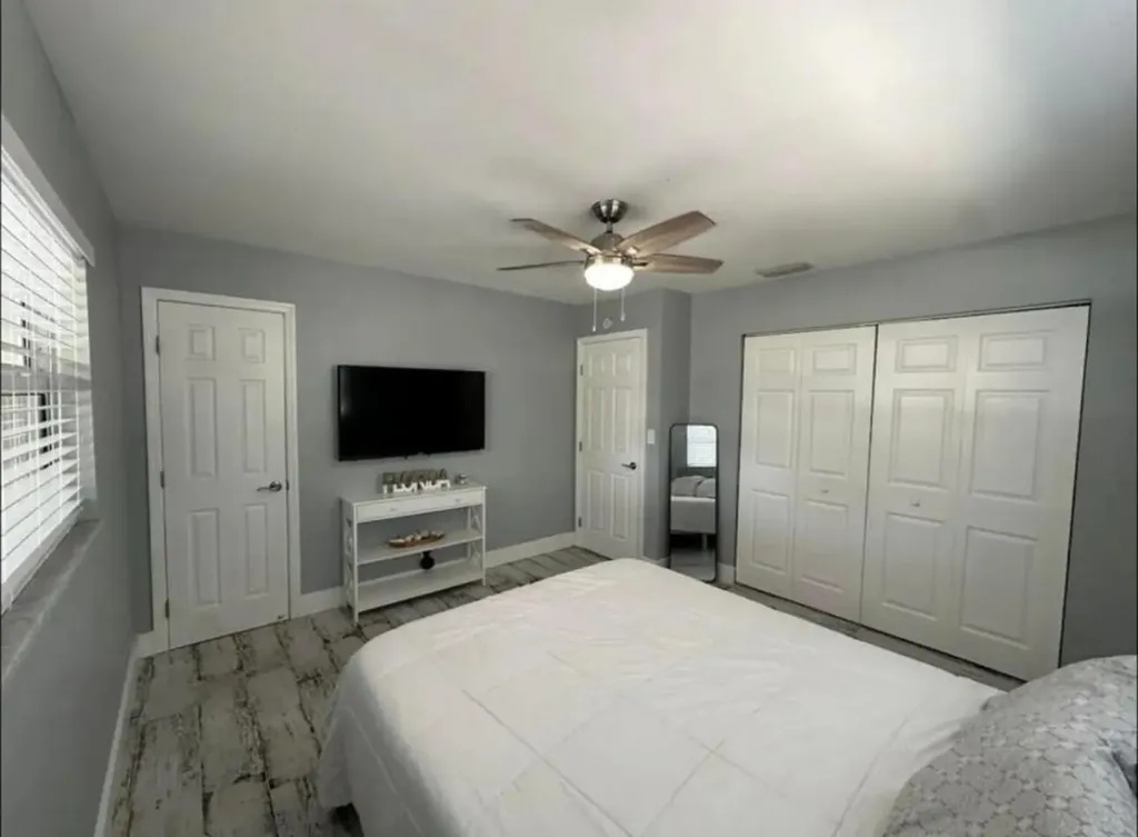 270 NW 36th Street Boca Raton FL 33431