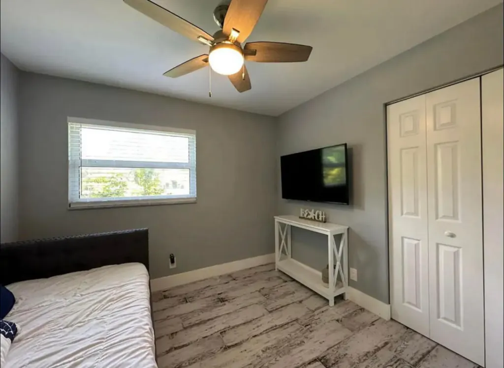270 NW 36th Street Boca Raton FL 33431