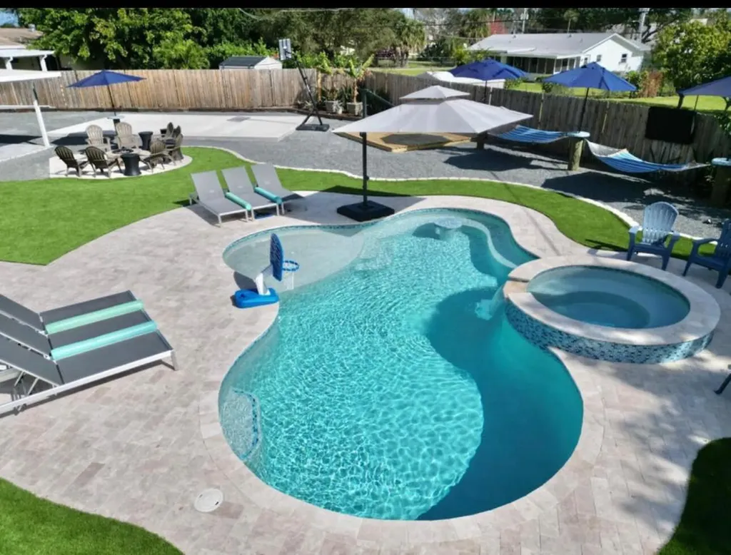 270 NW 36th Street Boca Raton FL 33431