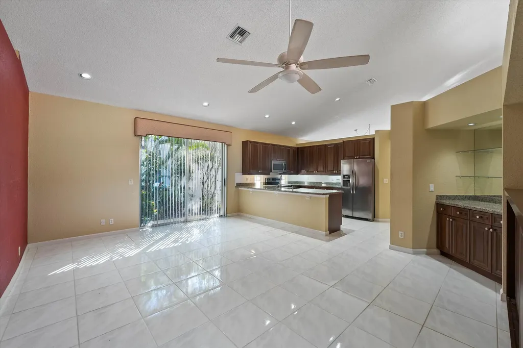 10860 Fairmont Village Drive Lake Worth FL 33449