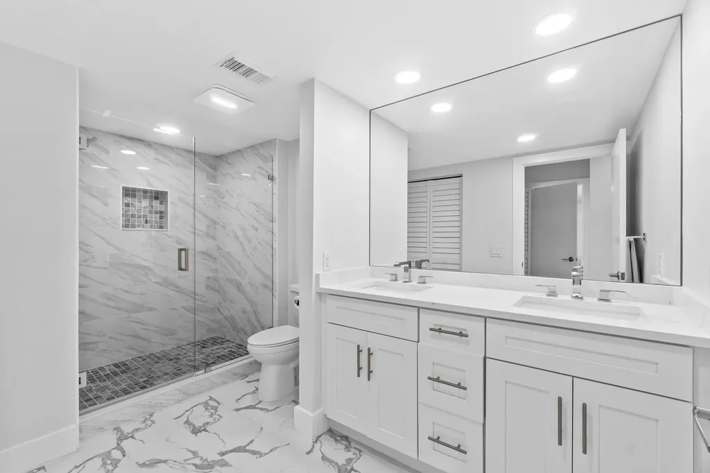 6 Stratford Drive E Boynton Beach FL 33436