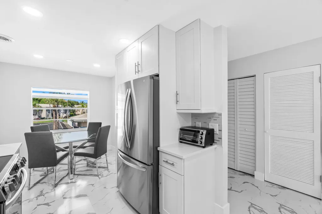 6 Stratford Drive E Boynton Beach FL 33436