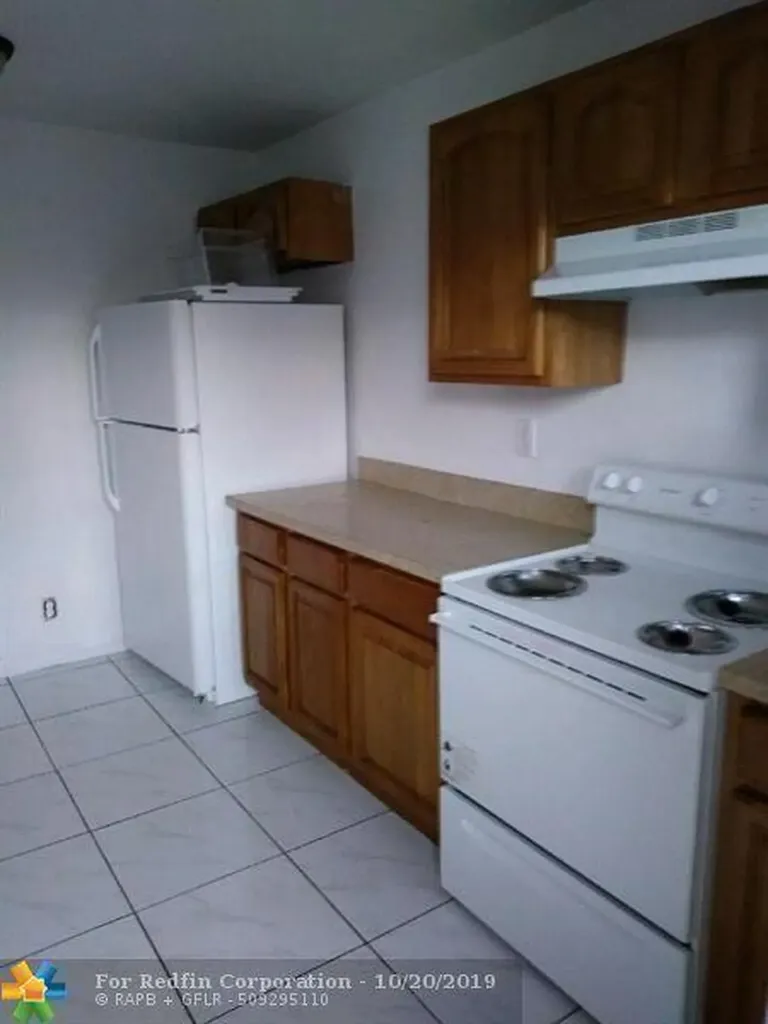 2721 Avenue Avenue S Riviera Beach FL 33404