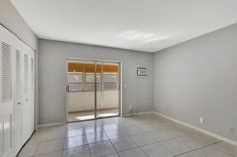 27 Camden B West Palm Beach FL 33417