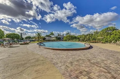 27 Camden B West Palm Beach FL 33417