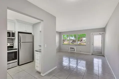 27 Camden B West Palm Beach FL 33417