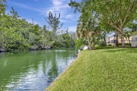 27 Camden B West Palm Beach FL 33417