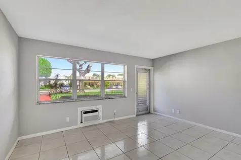 27 Camden B West Palm Beach FL 33417