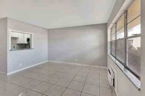 27 Camden B West Palm Beach FL 33417