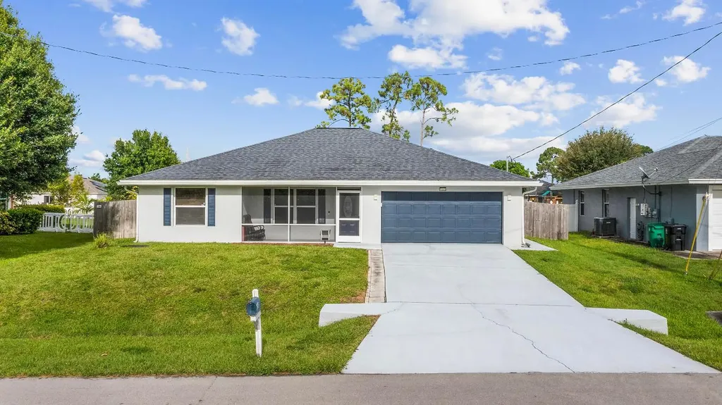 1645 SW Cefalu Circle Port St Lucie FL 34953