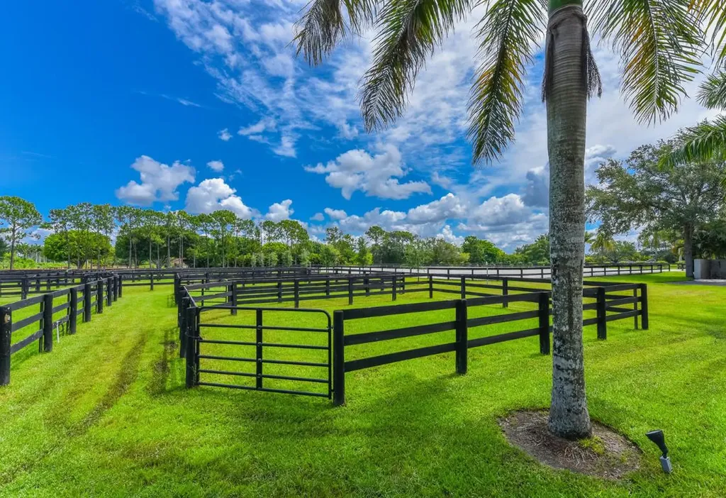 2780 Skipiks Way Wellington FL 33470