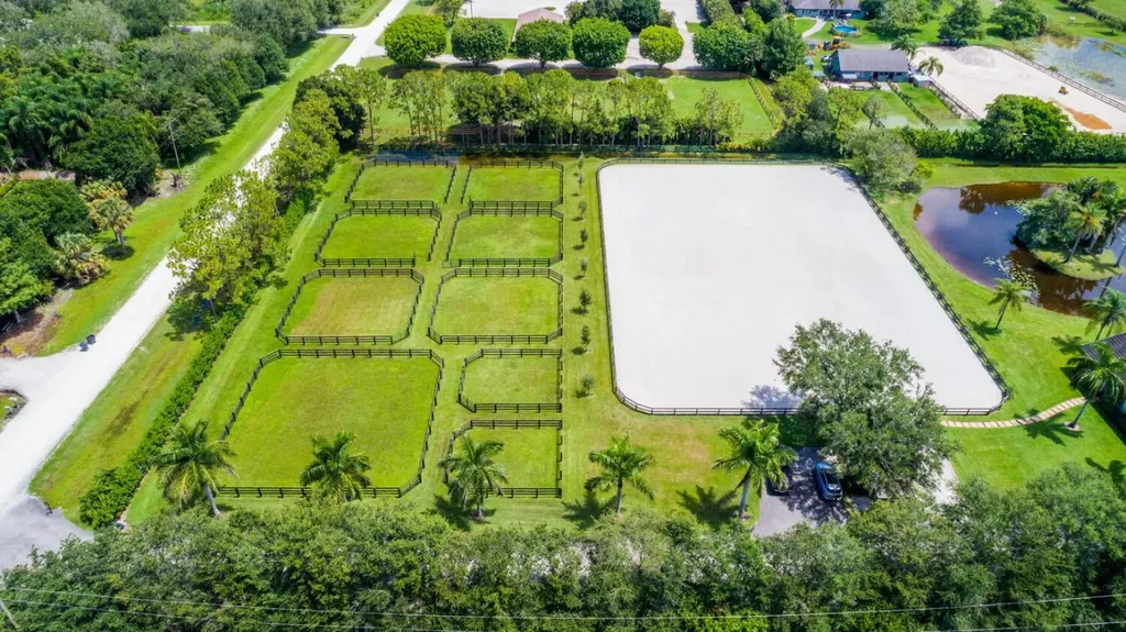 2780 Skipiks Way Wellington FL 33470