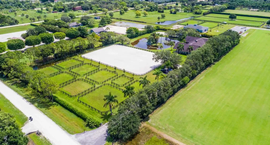 2780 Skipiks Way Wellington FL 33470