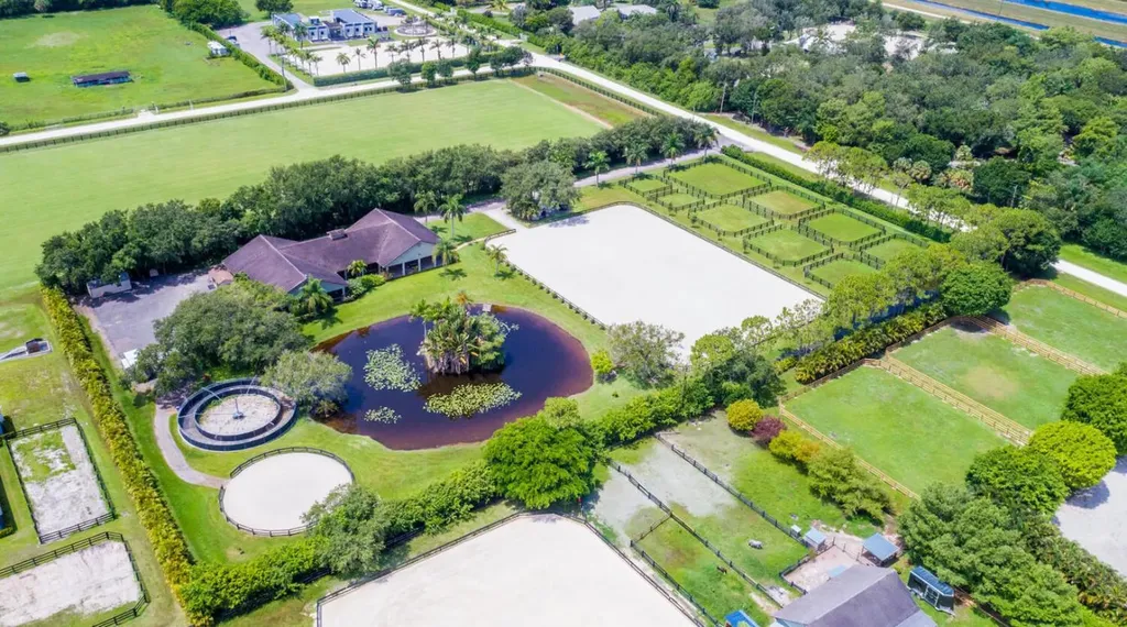 2780 Skipiks Way Wellington FL 33470