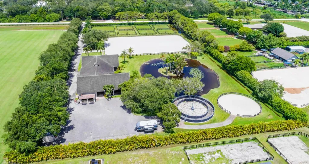 2780 Skipiks Way Wellington FL 33470