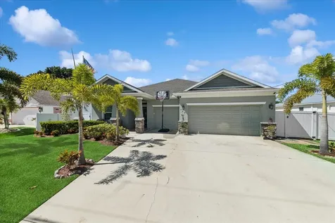 343 SE Fisk Road Port St Lucie FL 34984