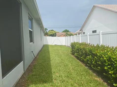 343 SE Fisk Road Port St Lucie FL 34984