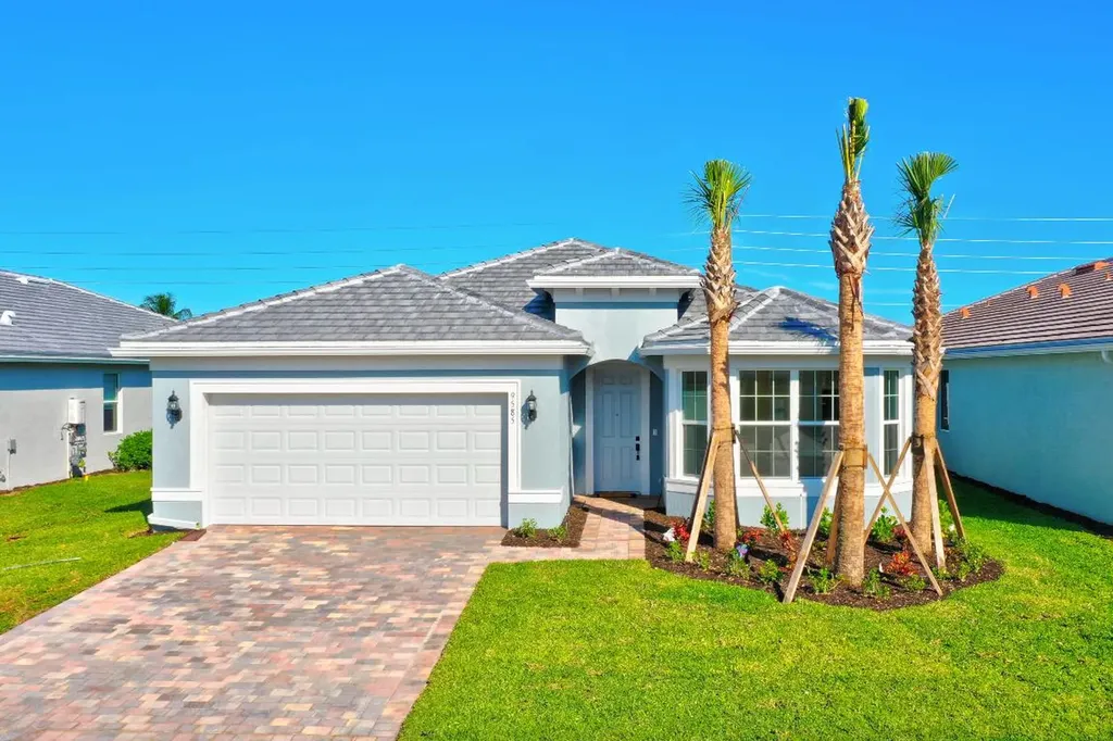 9585 Mosler Trail Lake Worth FL 33467
