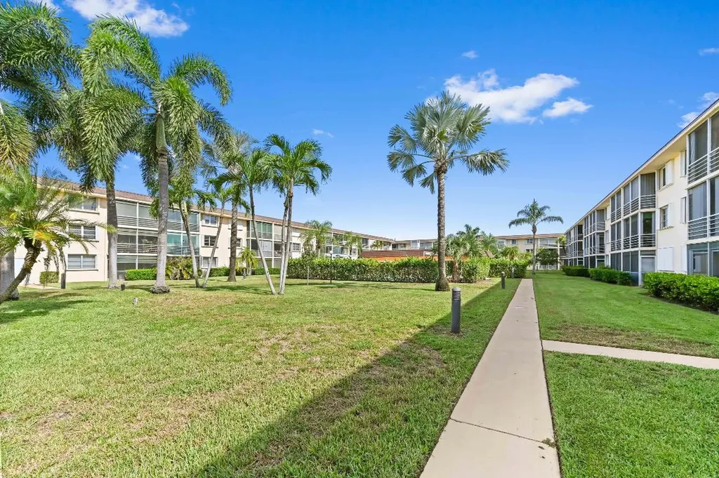 4500 N Federal Highway Lighthouse Point FL 33064