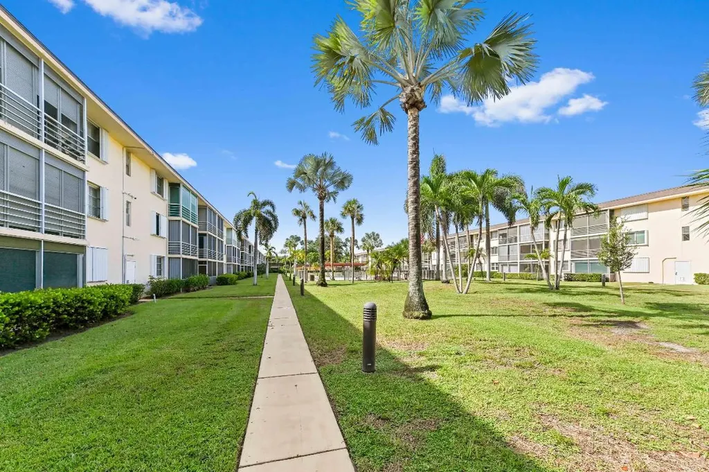 4500 N Federal Highway Lighthouse Point FL 33064