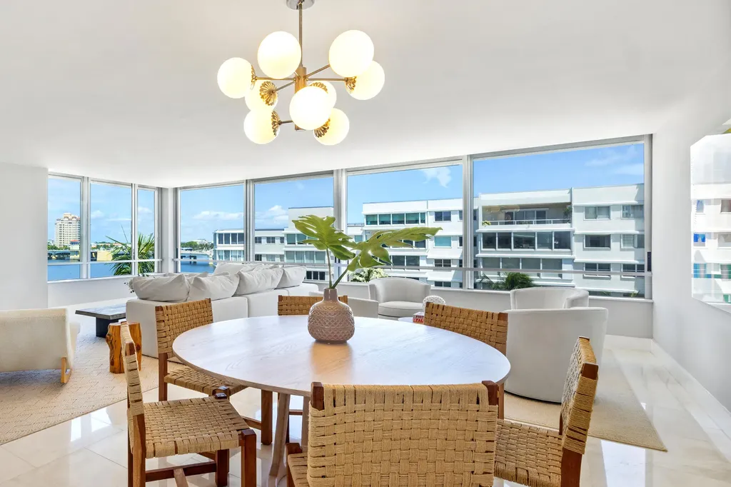 44 Cocoanut Row Palm Beach FL 33480
